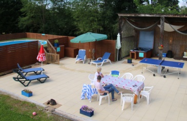 Pool, sun terrace & outdoor dining