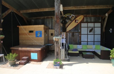 Pool, sun terrace & outdoor dining